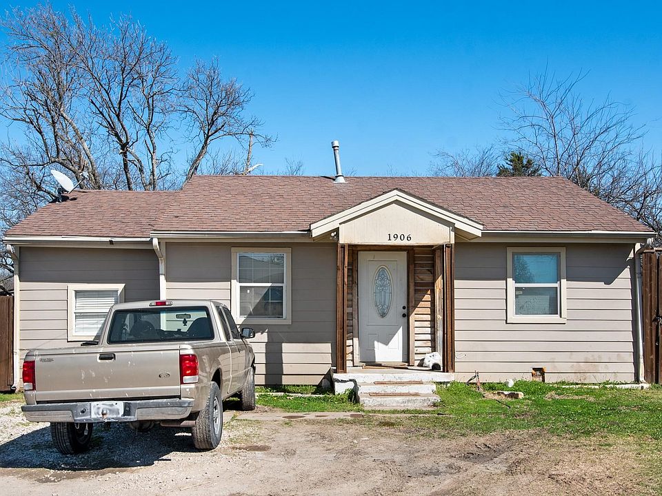 1st image of 1906 S Peachtree Rd