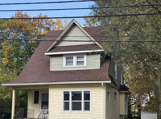 218 Woodlawn Ave, Lansing, MI 48910