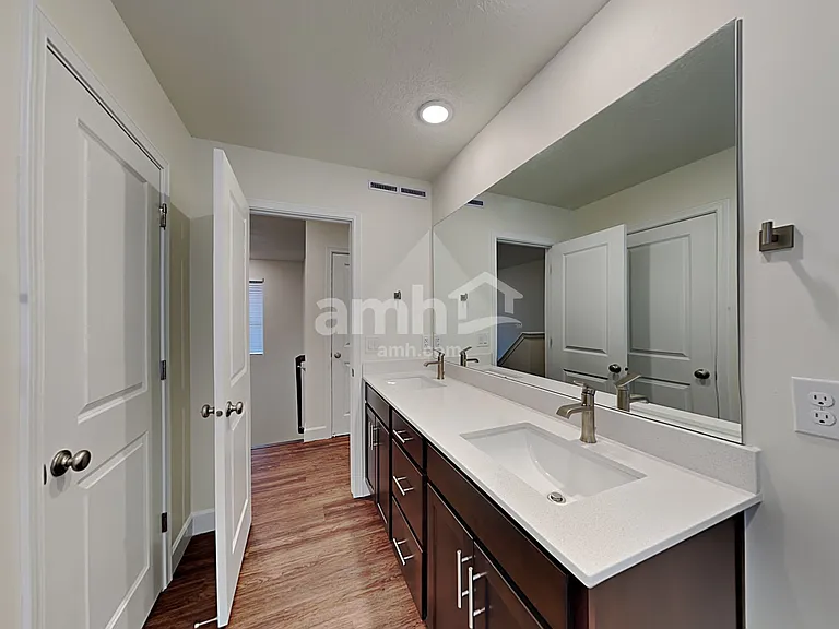 11031 S Kitty Hawk Rd — Photo 19