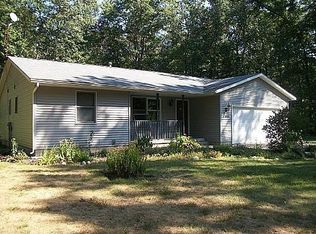 7694 Starr Dr, Howard City, MI 49329