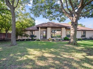 2888 Ragland Rd, Mansfield, TX 76063
