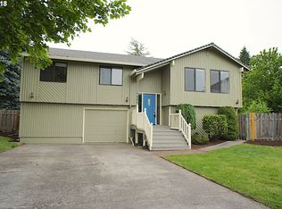 1530 SE Knarr Ct, Troutdale, OR 97060