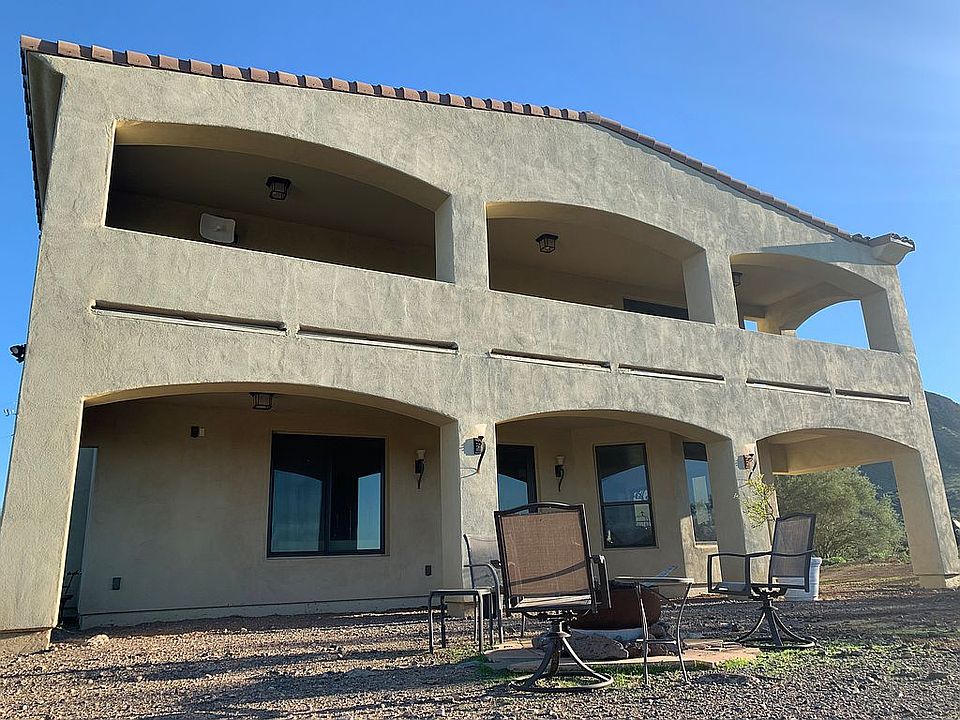 2nd image of 2708 W Twin Peaks Ln