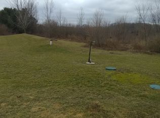 10075 Dowling Rd, Bowling Green, OH 43402