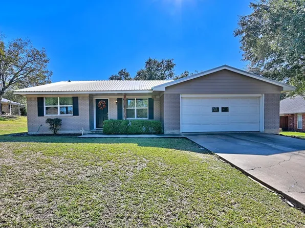 1705 Eldon St, Brenham, TX 77833