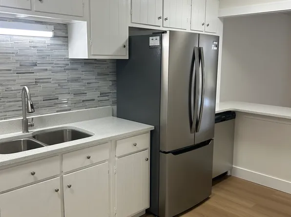 520 W Eastman St APT 1G, Arlington Heights, IL 60005