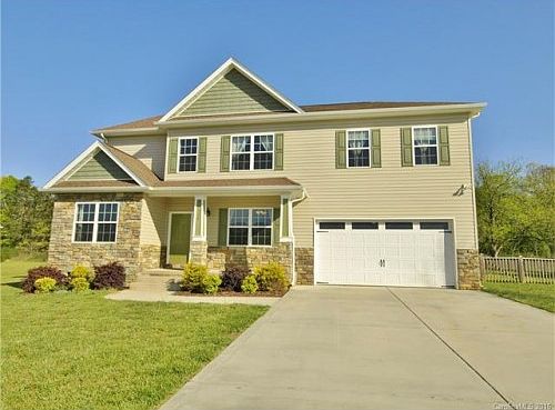 1st image of 173 Wheatfield Dr