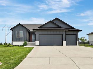 7104 E Pheasant Ridge St, Wichita, KS 67226