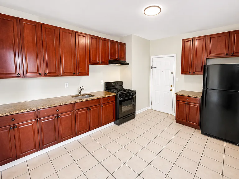 114 Lyons Ave #1 — Photo 1