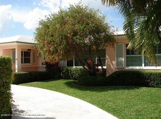 211 Kenlyn Rd, Palm Beach, FL 33480
