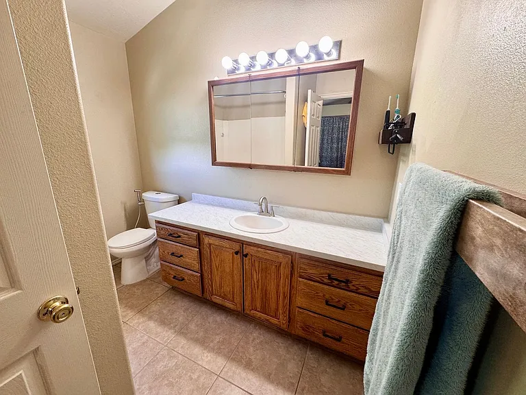 1265 N Santa Clara Pkwy — Photo 16