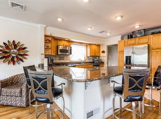 2861 Clearview Expy, Bayside, NY 11360