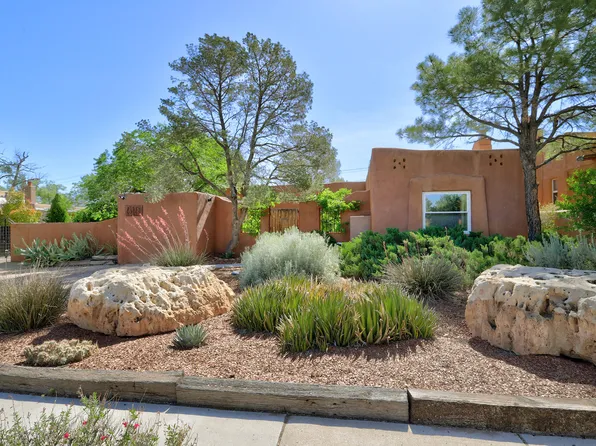 518 Hermosa Dr SE, Albuquerque, NM 87108