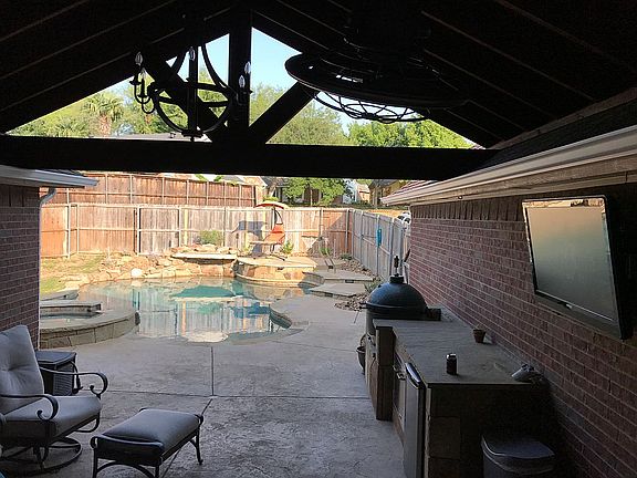 5th image of 3702 Queenswood Ln