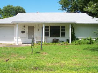 900 E Main St, Cherryvale, KS 67335