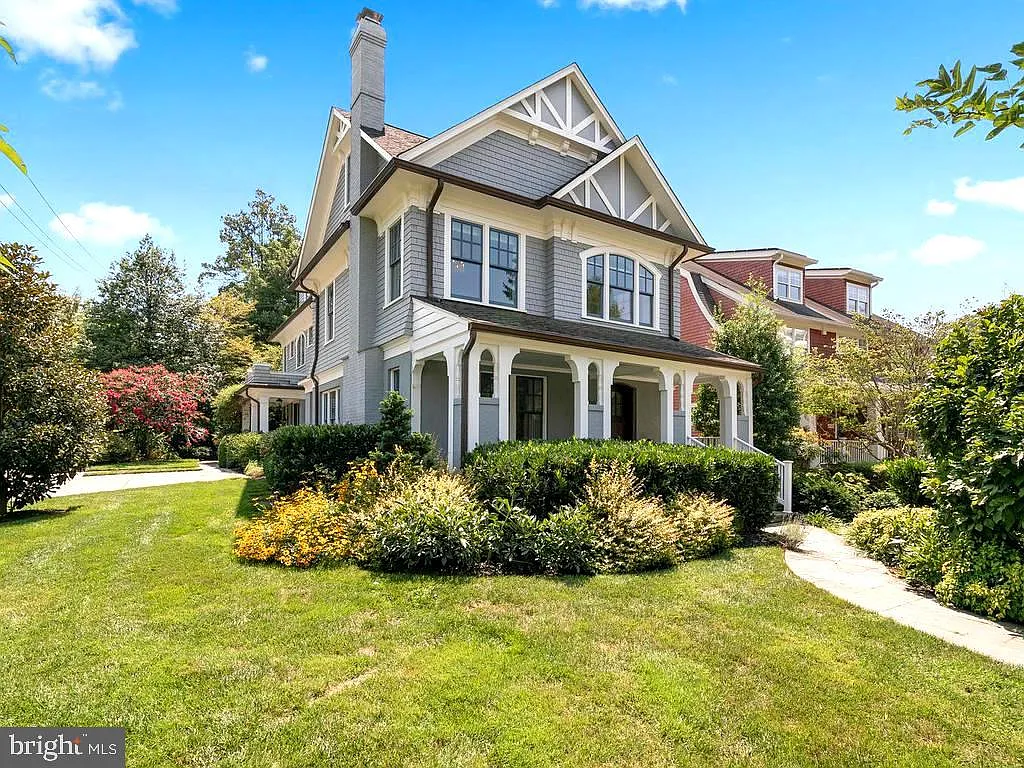 Building Photo - 4400 Elm St