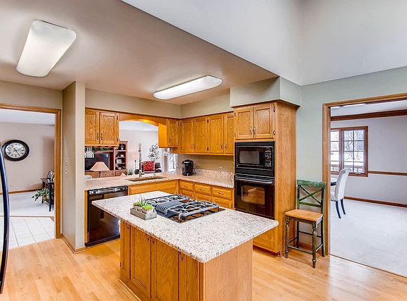 5th image of 2312 River Woods Dr