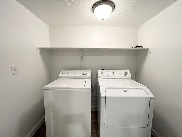 621 W Koins Way — Photo 38