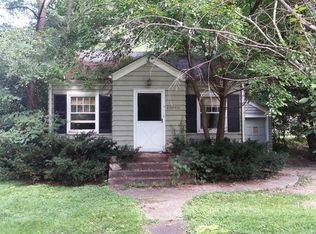 28W464 Batavia Rd, Warrenville, IL 60555