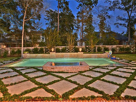 2nd image of 71 Nocturne Woods Pl