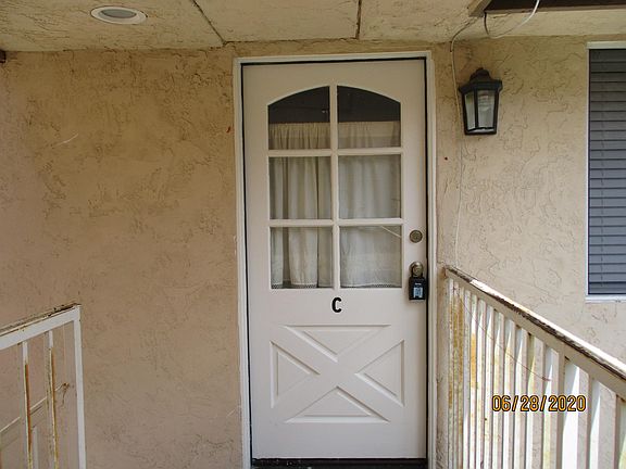 3rd image of 13882 Cherry St #C