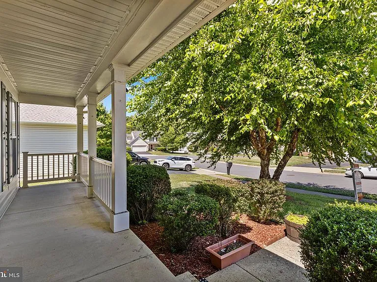 3329 Anne De Bourgh Dr — Photo 2