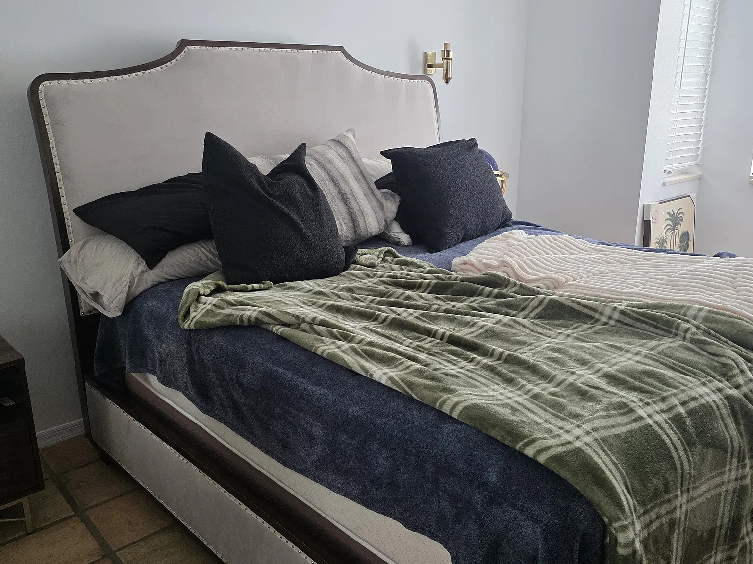 2 bed, 1630 sqft, $14,000 — Photo 4