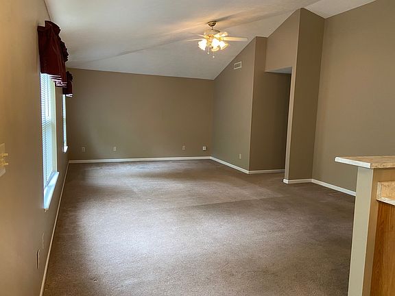 5th image of 658 Trent Dr