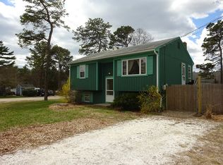 11 Douglas Lane, wareham, MA 02538