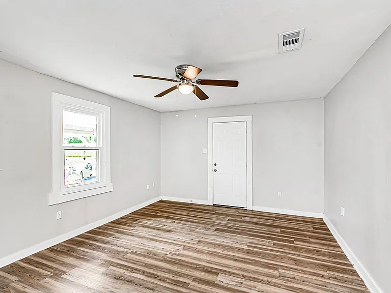 427 Palm St — Photo 7