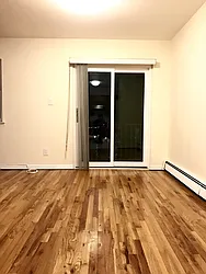 Rented by Zikos Realty Services