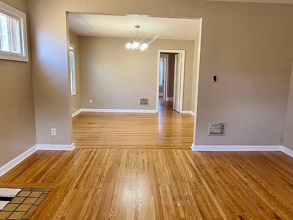 Living room to Dining room