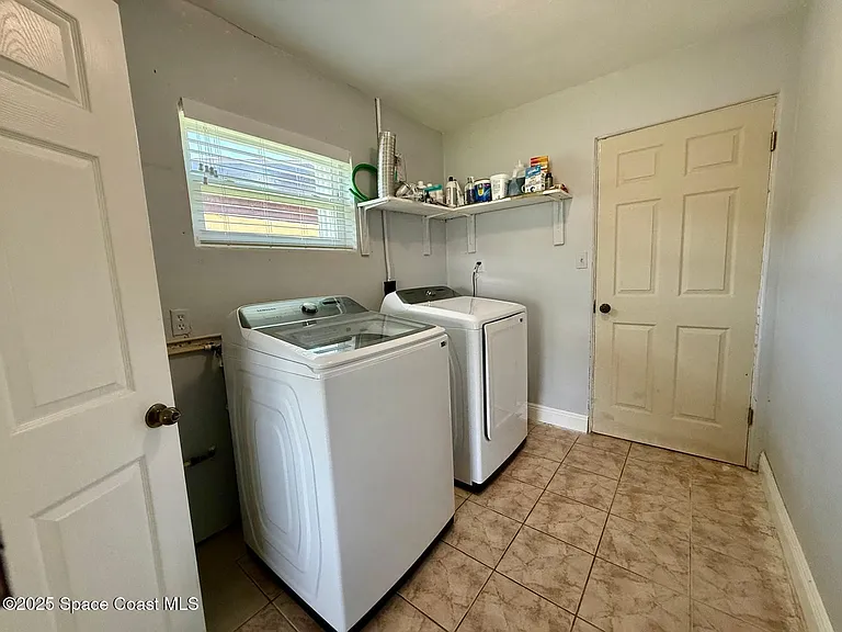 2394 Shenandoah Rd NE — Photo 17