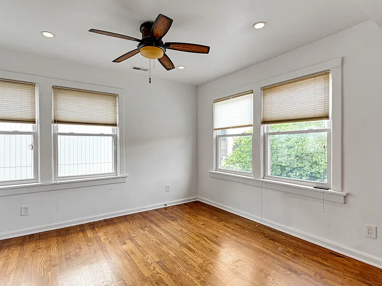 5025 Grand Ave #2 — Photo 15