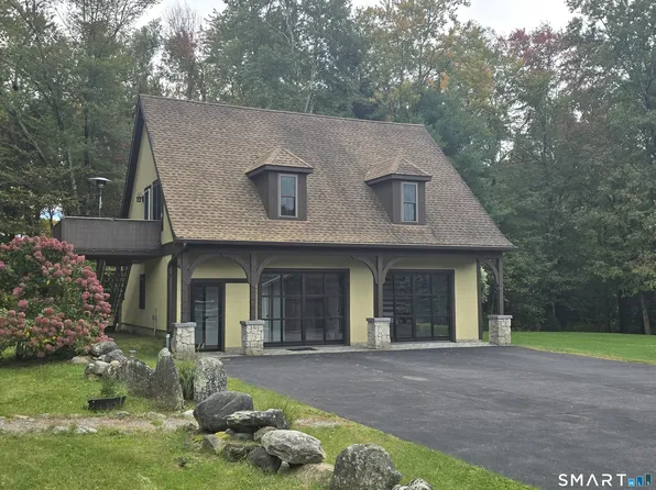 (undisclosed Address), Litchfield, CT 06759