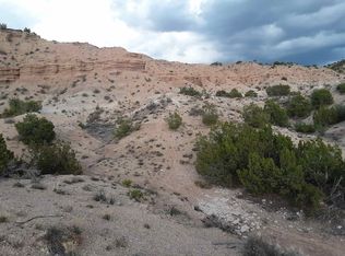 85 Banana Ln, Santa Fe, NM 87506