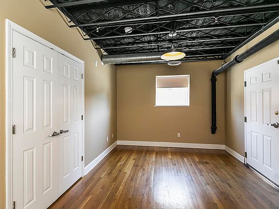 5th image of 200 W 2nd St #10