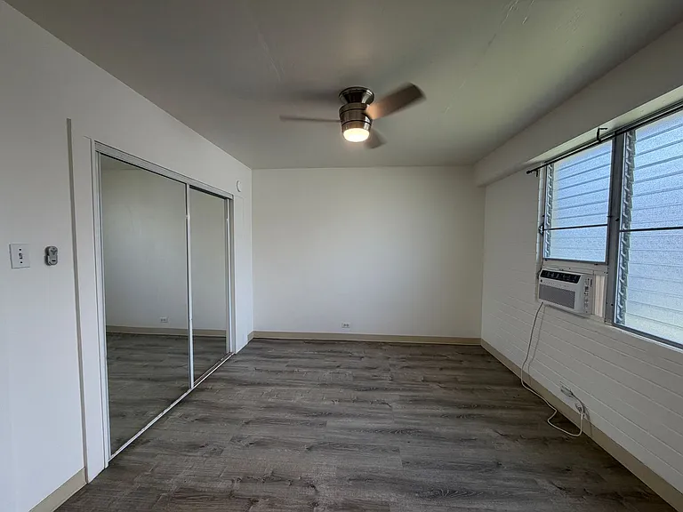1621 Anapuni St — Photo 6