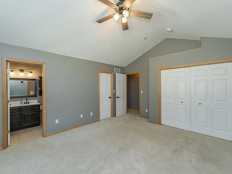 1008 Southern Woods Pl SW — Photo 13