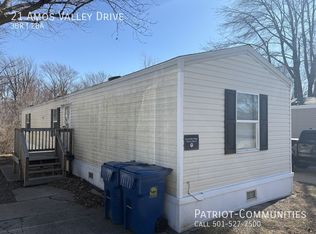 21 Amos Valley Dr, Springfield, IL 62702