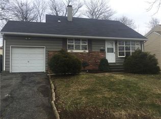 190 Tyler Ave, Iselin, NJ 08830