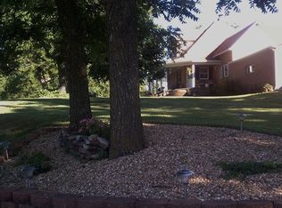 15 E 305th Rd, Humansville, MO 65674