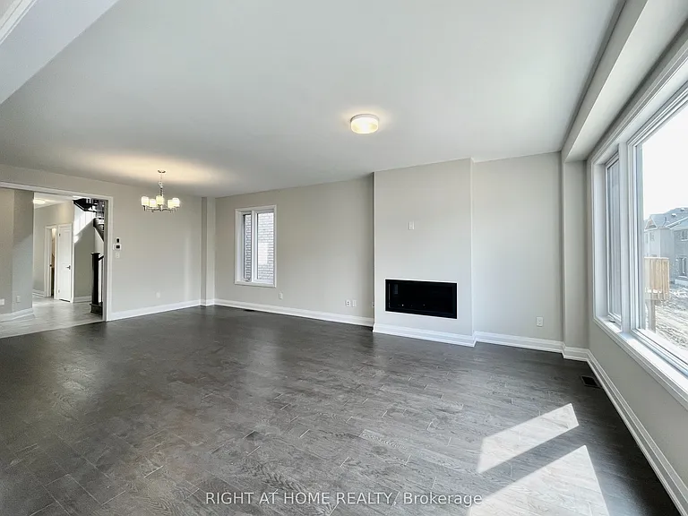 12 Sweet Cicely St — Photo 13