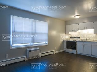 1054 Grognet St #B, Green Bay, WI 54302