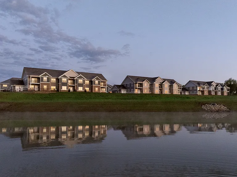 Terrapin Run Exterior Stacked Flats