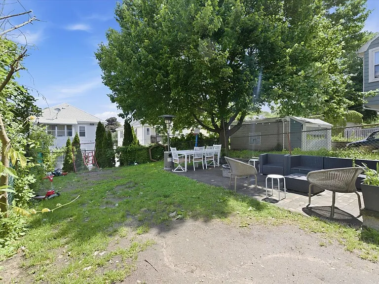 191-193 Cornell St #2 — Photo 30