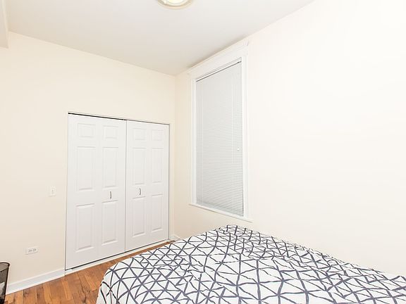 5th image of 2221 W Le Moyne St #1