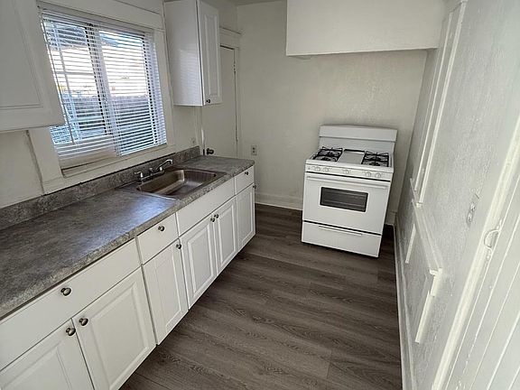 4th image of 559 Victoria Ave #559