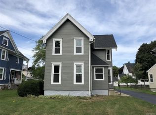 906 W Center St, Medina, NY 14103