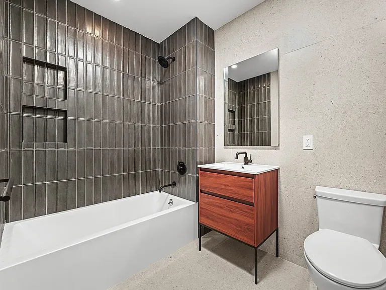 1615 Cedar St #6C — Photo 9